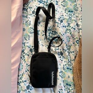 Small lululemon crossbody